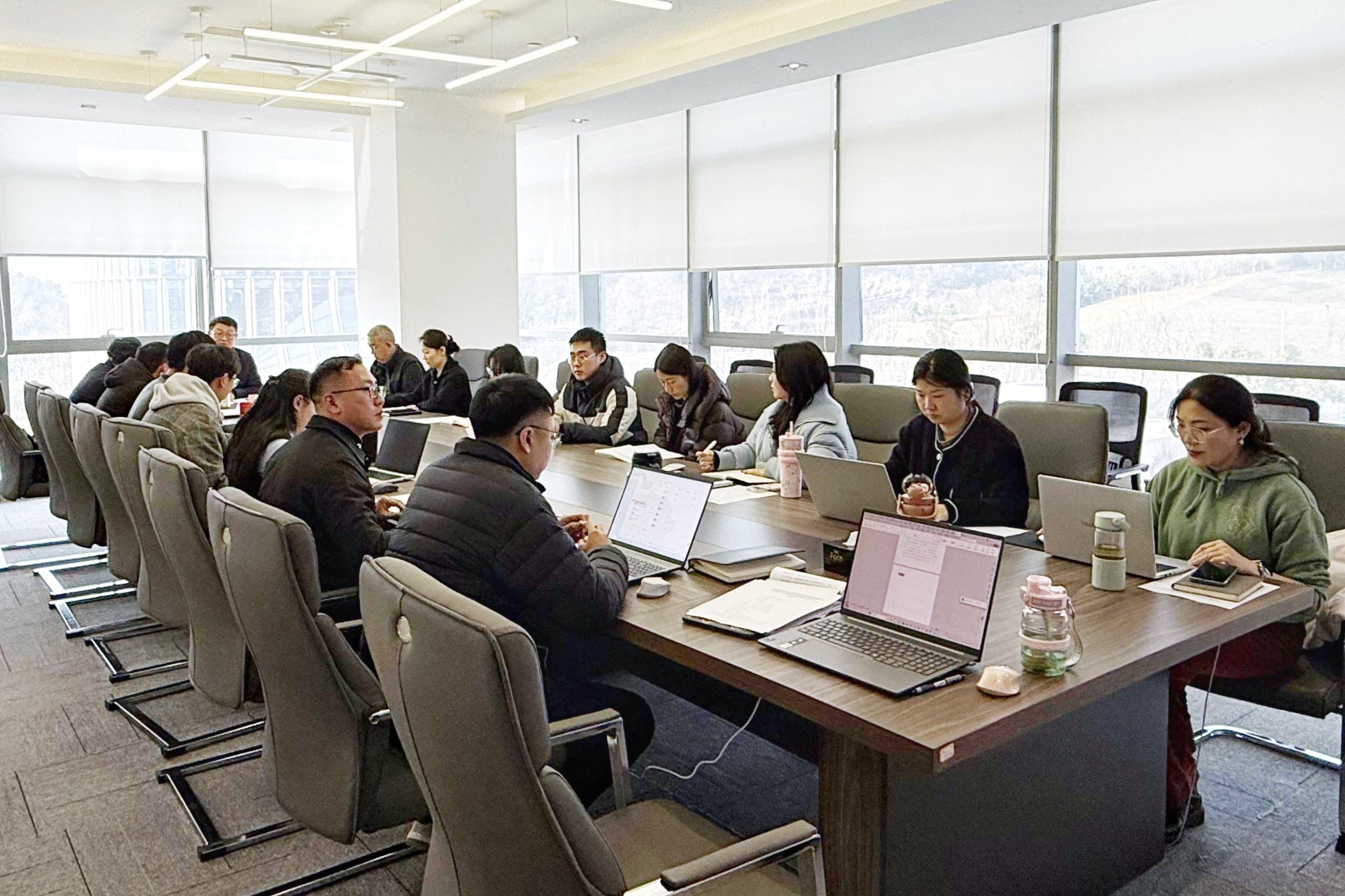 69645b11c9348.jpg 1.12华峰职工大会pic(1)500kb.jpg